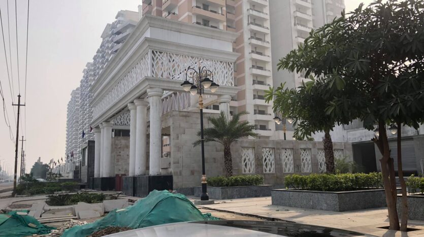 rudra palace heights greater noida west